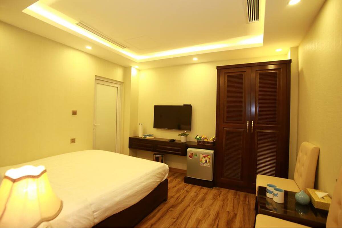 Phòng Tiêu chuẩn | Minibar, bàn, truy cập Internet không dây miễn phí 