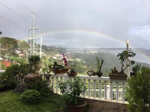 Porch - Nhatvy Hotel (Da Lat)