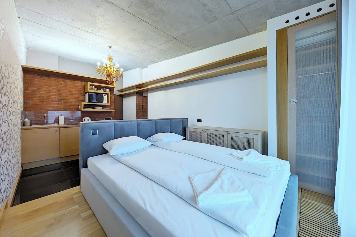 Studio Standard, 1 grand lit, coin cuisine