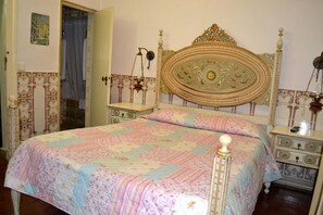 Doppel- oder Zweibettzimmer | Schreibtisch, kostenloses WLAN
