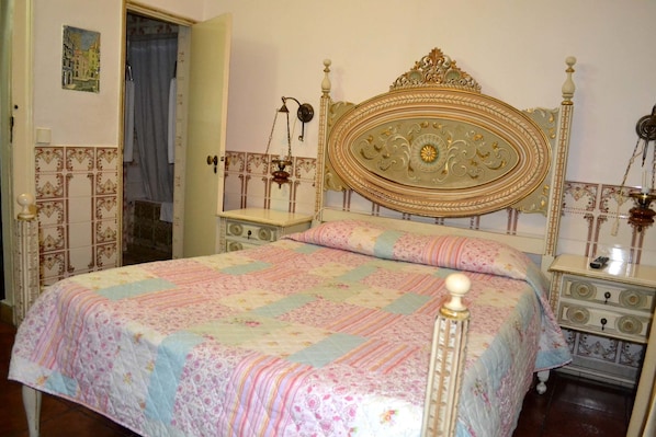 Quarto casal ou duplo | Escrivaninha, Wi-Fi de cortesia