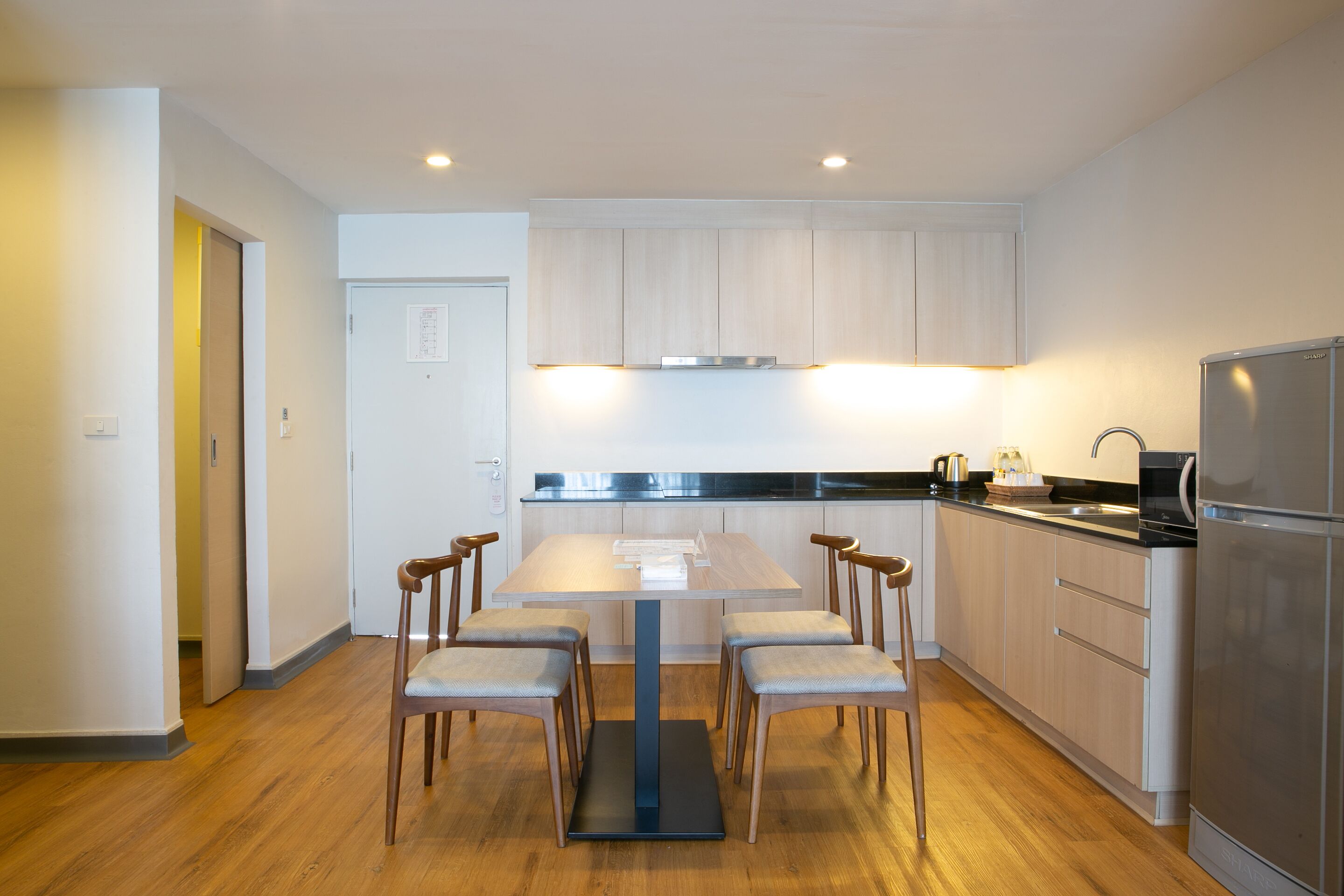 fridge, microwave, coffee/tea maker, electric kettle