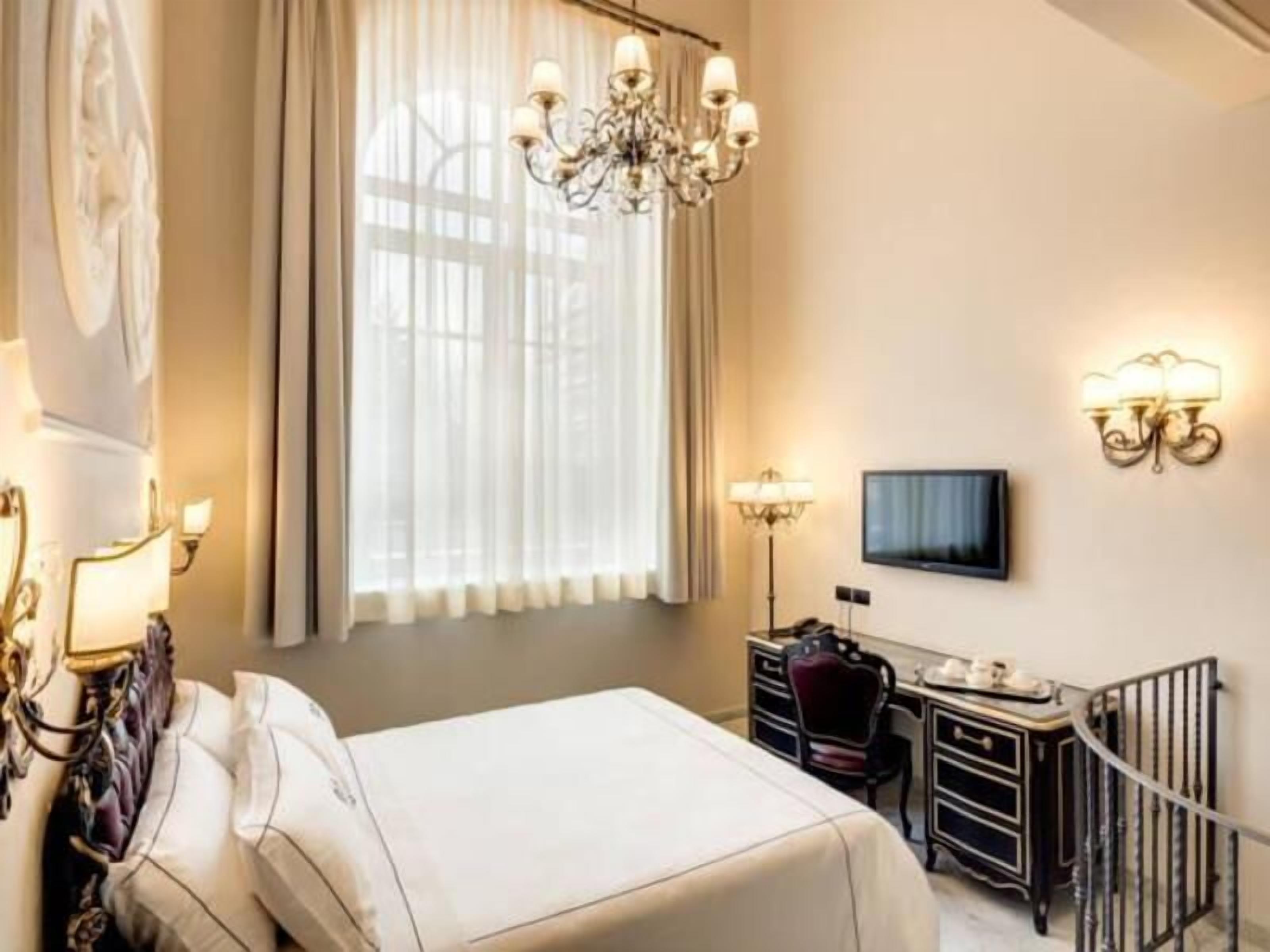 1 habitación, minibar, caja de seguridad en la habitación y escritorio 