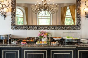 Daily buffet breakfast (EUR 15 per person)