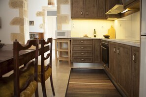 House, 1 Bedroom | Private kitchen - Horizonte Cretan Cottage (Kissamos)