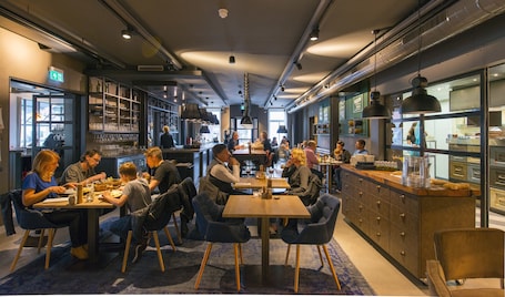 Breakfast, lunch and dinner served . Hotel & Brasserie Katoen