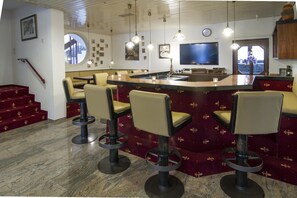 Sports bar