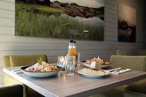 Se sirven desayunos y cenas