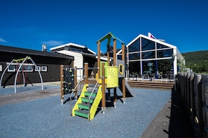 Children's play area - outdoor - Frich's Hotell og Spiseri Alvdal (Alvdal)