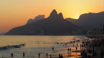 Plage à proximité, sable blanc