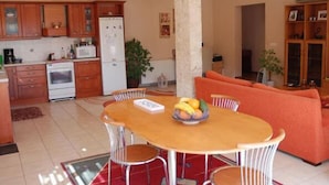 Unclassified image, 3 of 65, button - Villa Italiana (Agios Nikolaos)