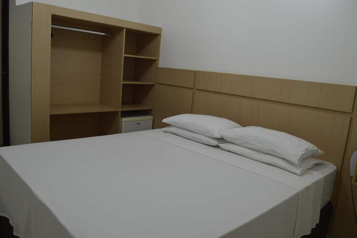 Minibar, blackout curtains, free WiFi