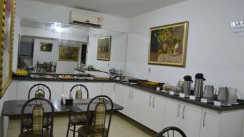 Free daily buffet breakfast