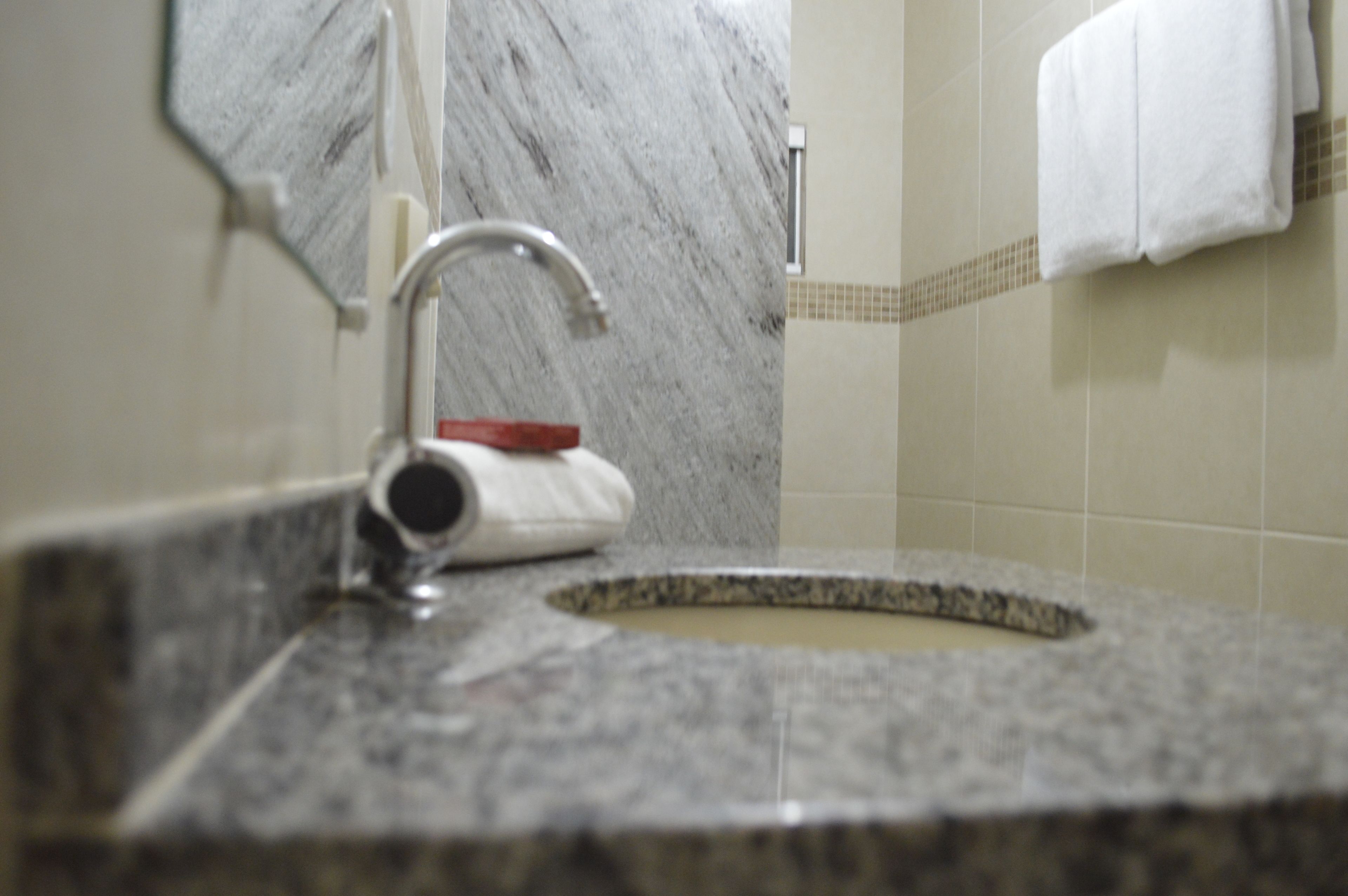 standard double room, 1 queen bed | bathroom | shower, towels