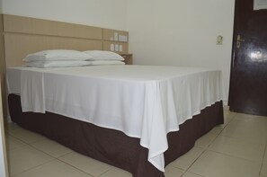Minibar, blackout drapes, free WiFi - Richard Hotel (Porto Velho)