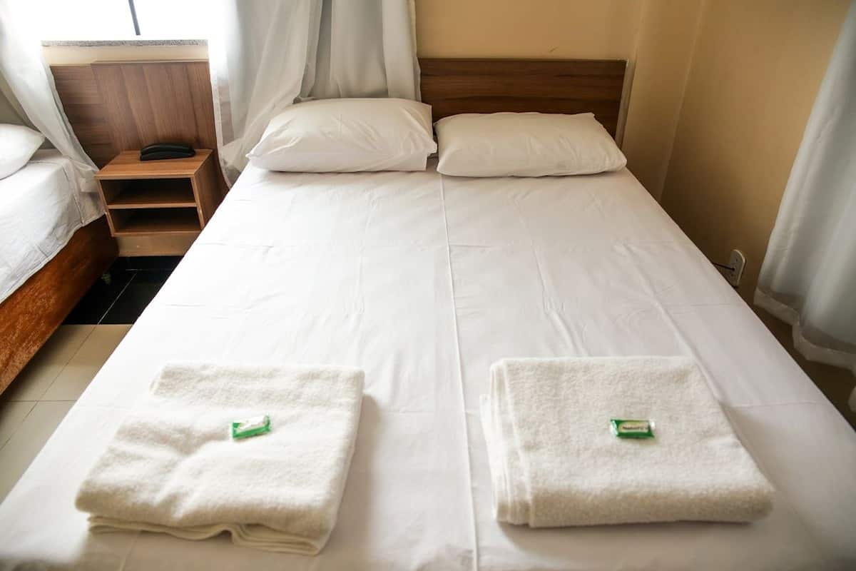 Desk, rollaway beds (surcharge), WiFi (free)