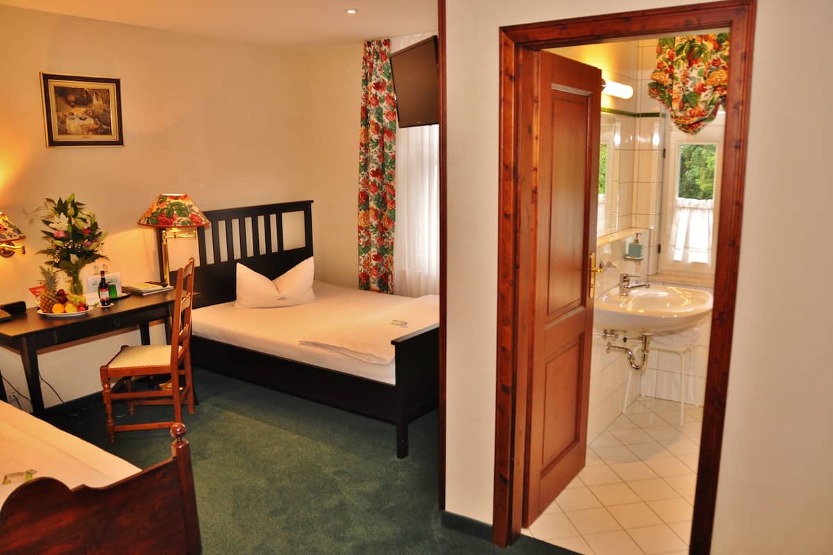 Chambre | 1 chambre, literie de qualité supérieure, minibar