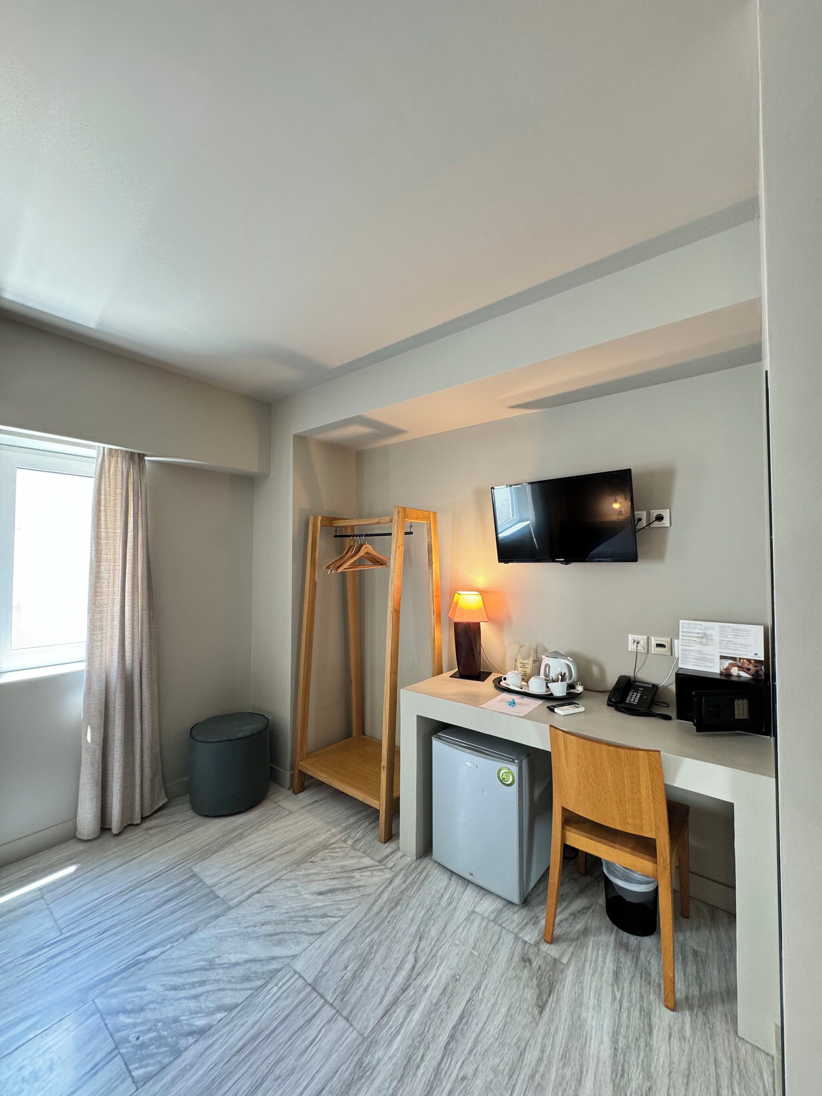 Allergikerbettwaren, Minibar, Zimmersafe, individuell dekoriert