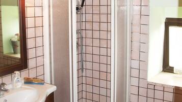 Panoramic Villa, 3 Bedrooms, Mountain View | Bathroom