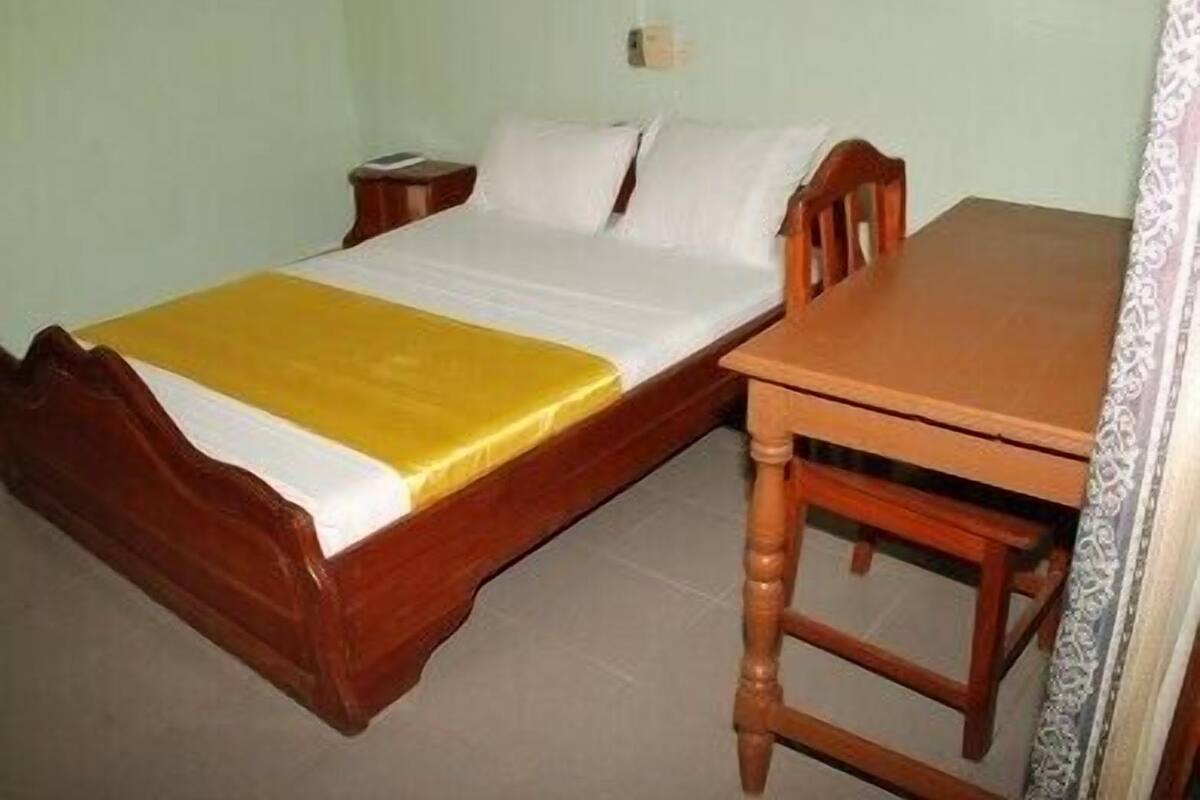Desk, blackout curtains, iron/ironing board, free WiFi