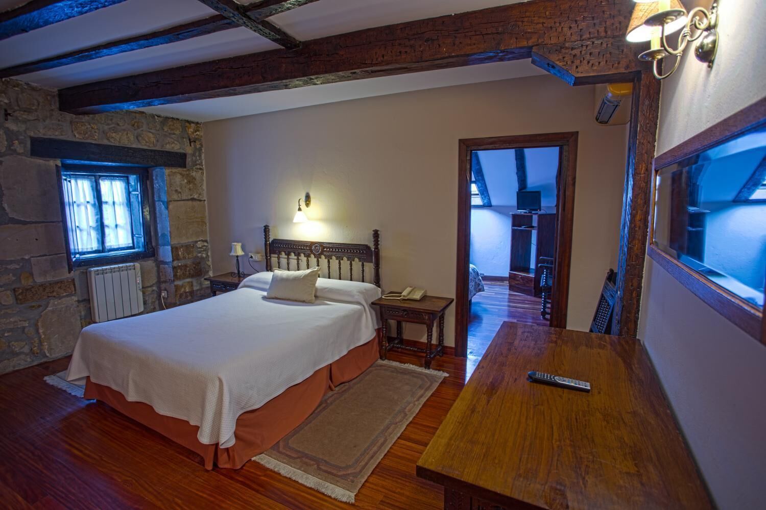 desk, cots/infant beds