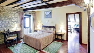 Desk, cribs/infant beds