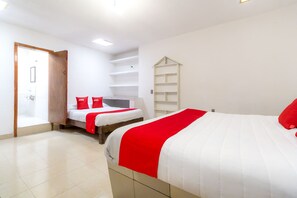 Quarto superior (Two beds) | Quartos à prova de som, Wi-Fi de cortesia, roupa de cama
