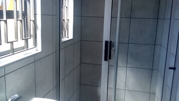 Self Catering (7) | Bathroom | Shower, bathrobes, towels