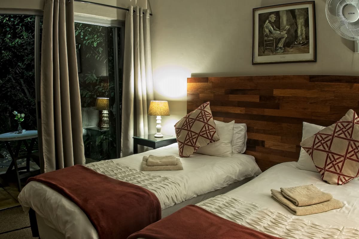 Anthurium Executive Twin Room | 1 dormitorio, ropa de cama de alta calidad, colchones Select Comfort