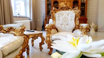 Deluxe Apartment | City view