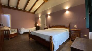 Comfort House | Individually decorated, individually furnished, free WiFi, bed sheets