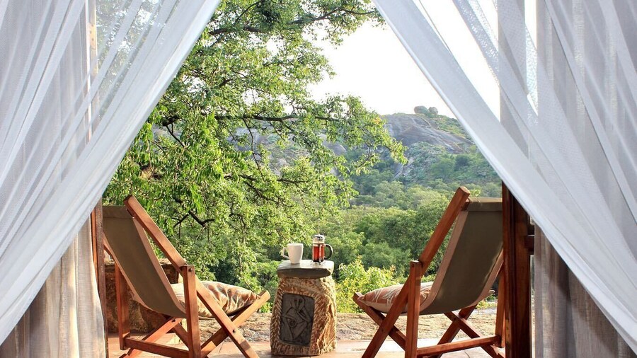 Big Cave Camp - Lodge On The Rocks