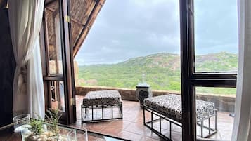 Suíte lua de mel, 1 cama King, vista para a montanha | Vista do quarto