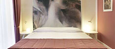 Minibar, Schreibtisch, Verdunkelungsvorhänge, schallisolierte Zimmer