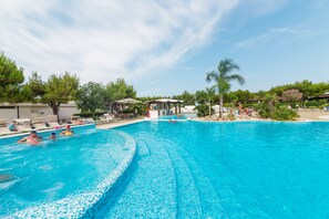 Outdoor pool, pool umbrellas, pool loungers - Nicolaus Club Alimini Smile  (Otranto)