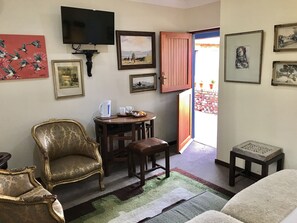 Tomannsrom – luksus | Oppholdsrom | Flatskjerm-TV