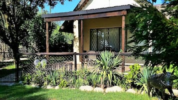 Cottage | Hiên