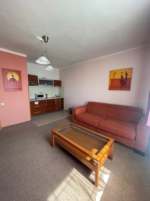 Departamento Confort, 1 habitación, cocineta | Escritorio, cortinas blackout, cunas gratuitas y camas extra