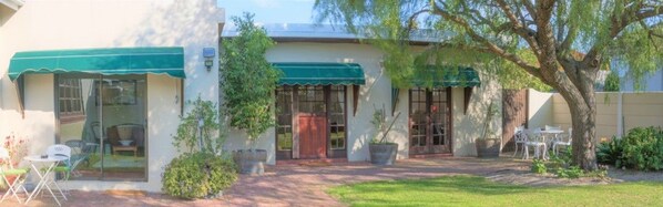 Property grounds - Pepper Cottages (Cape Town)