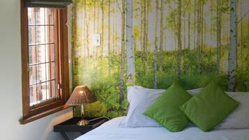 Comfort Double Room (Green Pepper) | 1 bedroom, desk, iron/ironing board, free WiFi