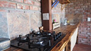 Dassie Rock House  | Garden view - Pure Nature Familodge (Paterson)