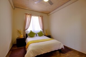 Double Rooms | Free WiFi, bed sheets - Budget Tented Village at Urban Glamping - Hostel (St. Lucia)