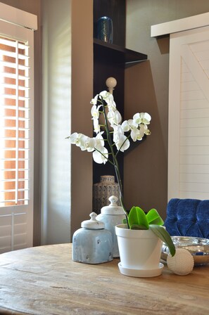 Premium bedding, free minibar items, in-room safe, desk - De Hoek Country Hotel (Magaliesberg)