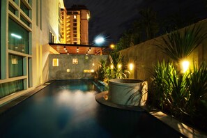 Outdoor pool, a waterfall pool, open 8:00 AM to 8:00 PM, pool umbrellas - Tapae Gate Villa (Chiang Mai)
