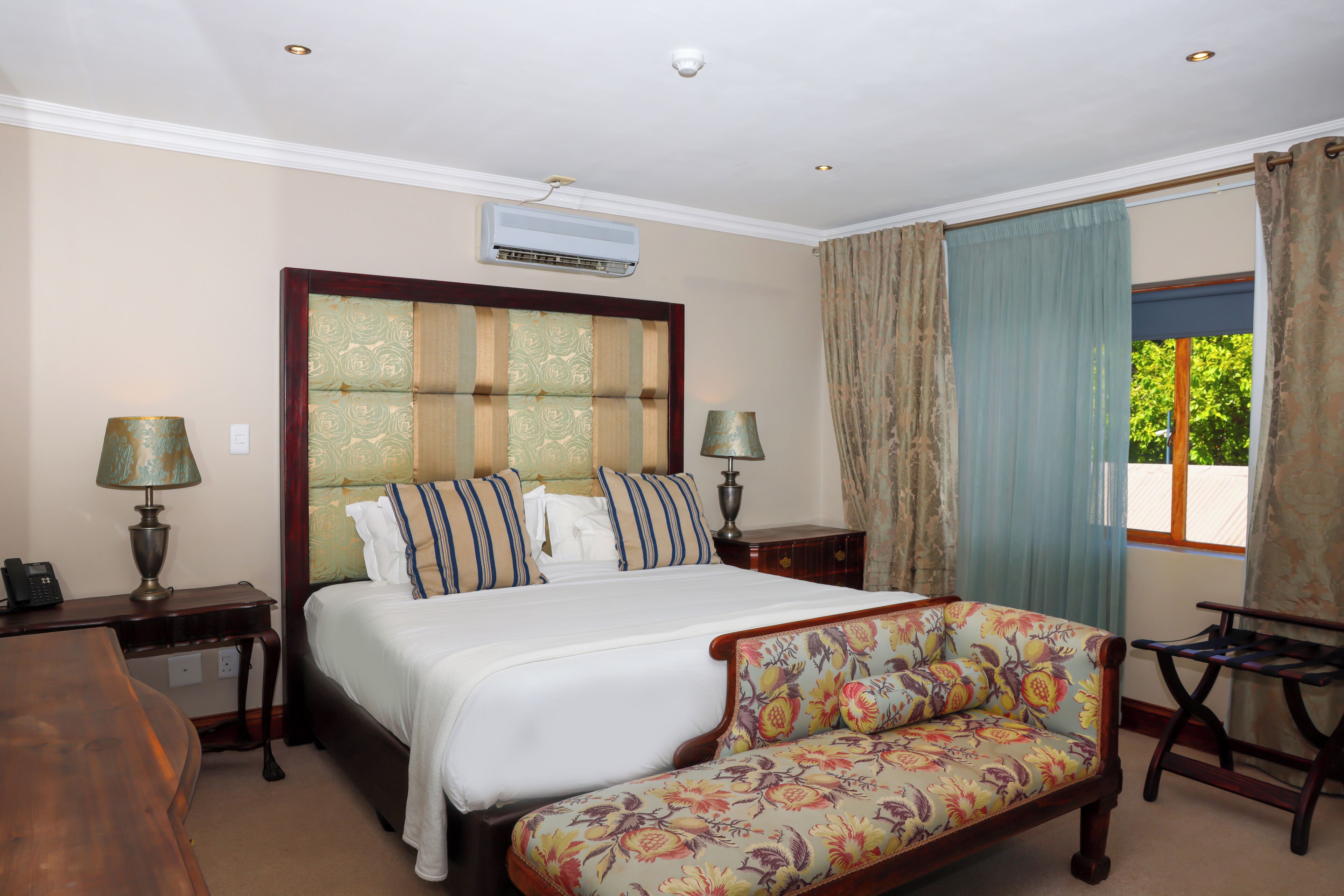 Dobbelt- eller tomannsrom – superior (Manor) | Sengetøy av topp kvalitet, memory foam-senger og safe på rommet