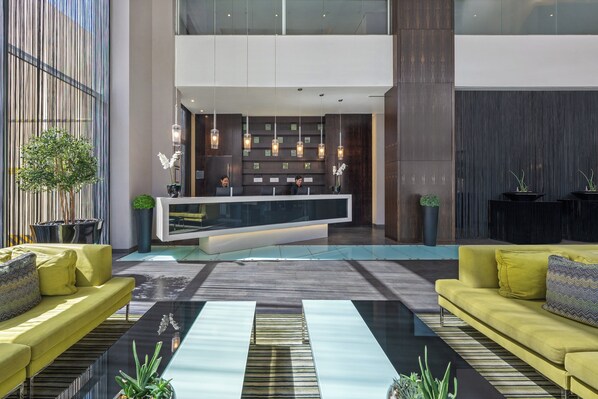 Lobby-Lounge