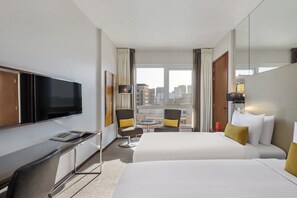 Centro Room-Twin Bed | 1 Schlafzimmer, hochwertige Bettwaren, Daunenbettdecken, Minibar