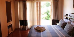 1 bedroom, in-room safe, desk, free WiFi - Aark Guest Lodge (Vanderbijlpark)