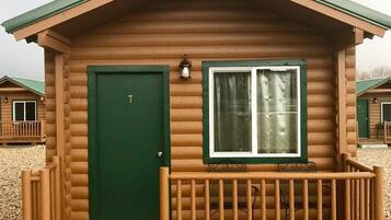 Hytte, 1 kingsize-seng | Terrasse/patio