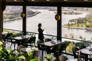 Breakfast, lunch, dinner served; international cuisine  - Arise Hotel Golden Horn (Istanbul)